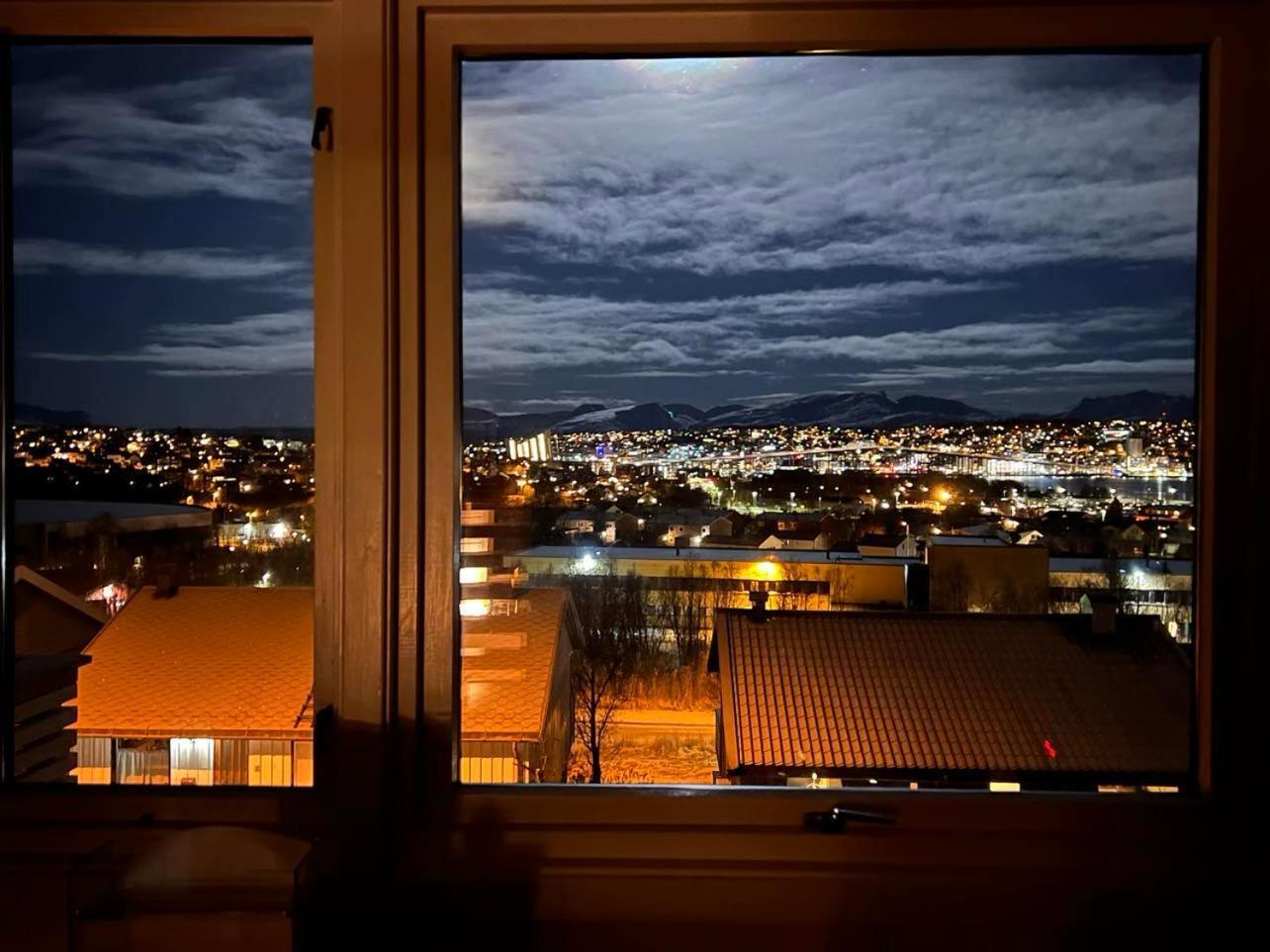 Large House With Spectacular View Villa Tromso Exterior photo